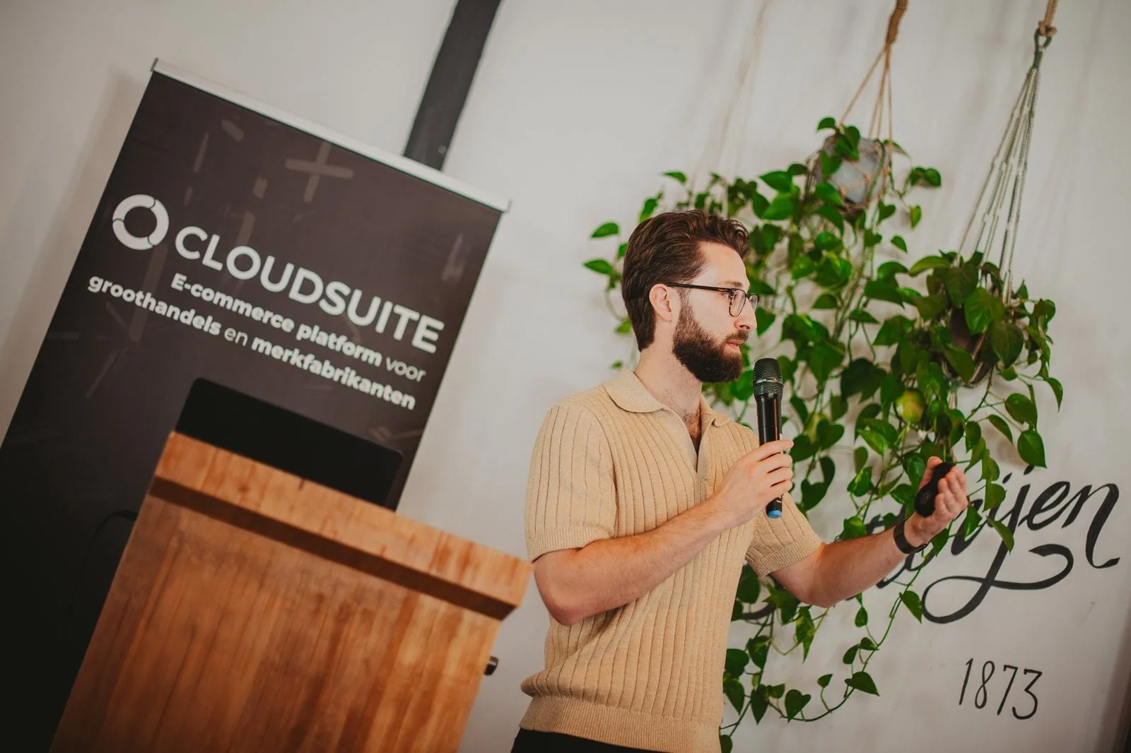 Ruben Horbach op het podium bij Cloudsuite